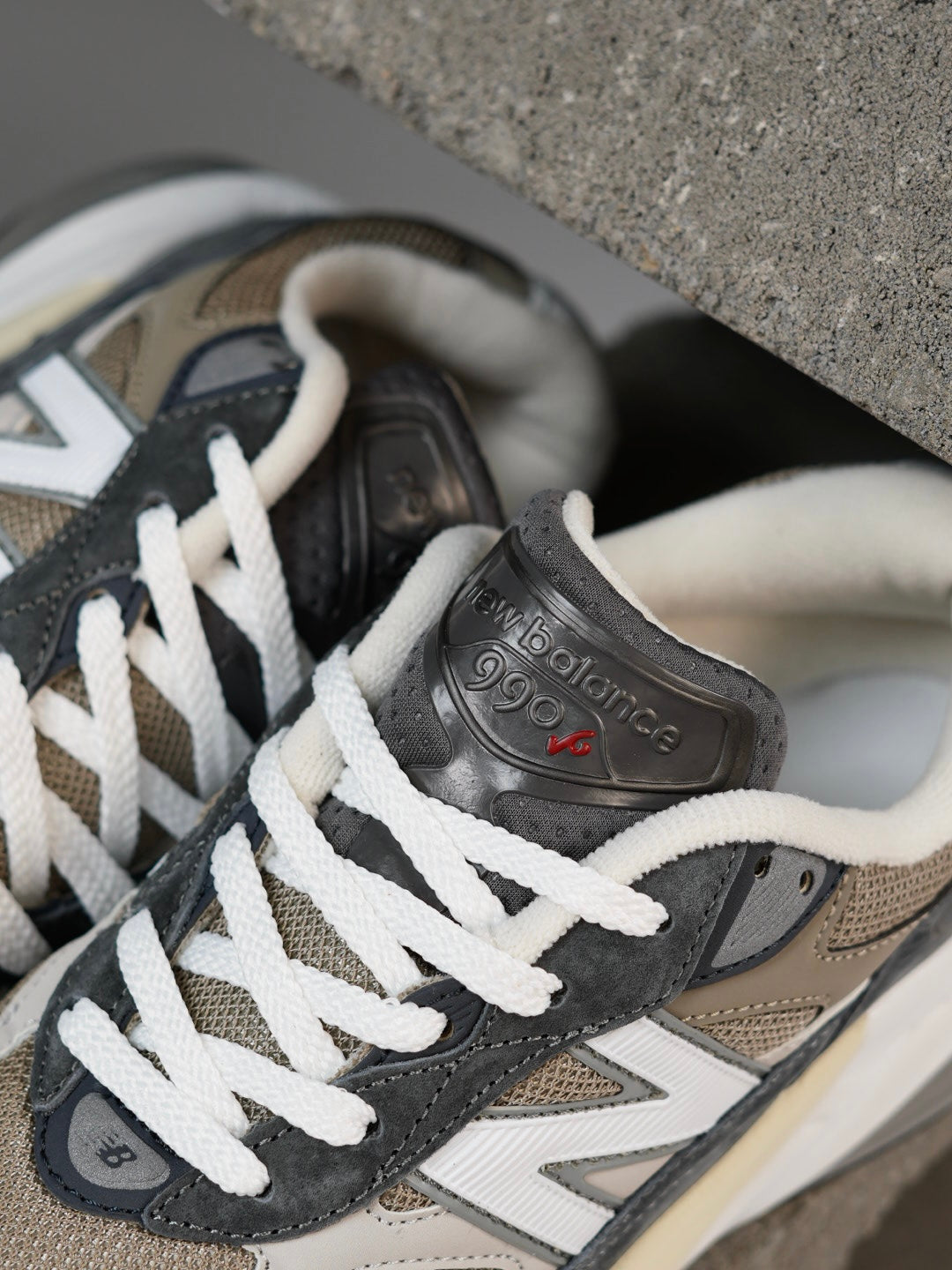 New Balance 990v6 Grey Castlerock