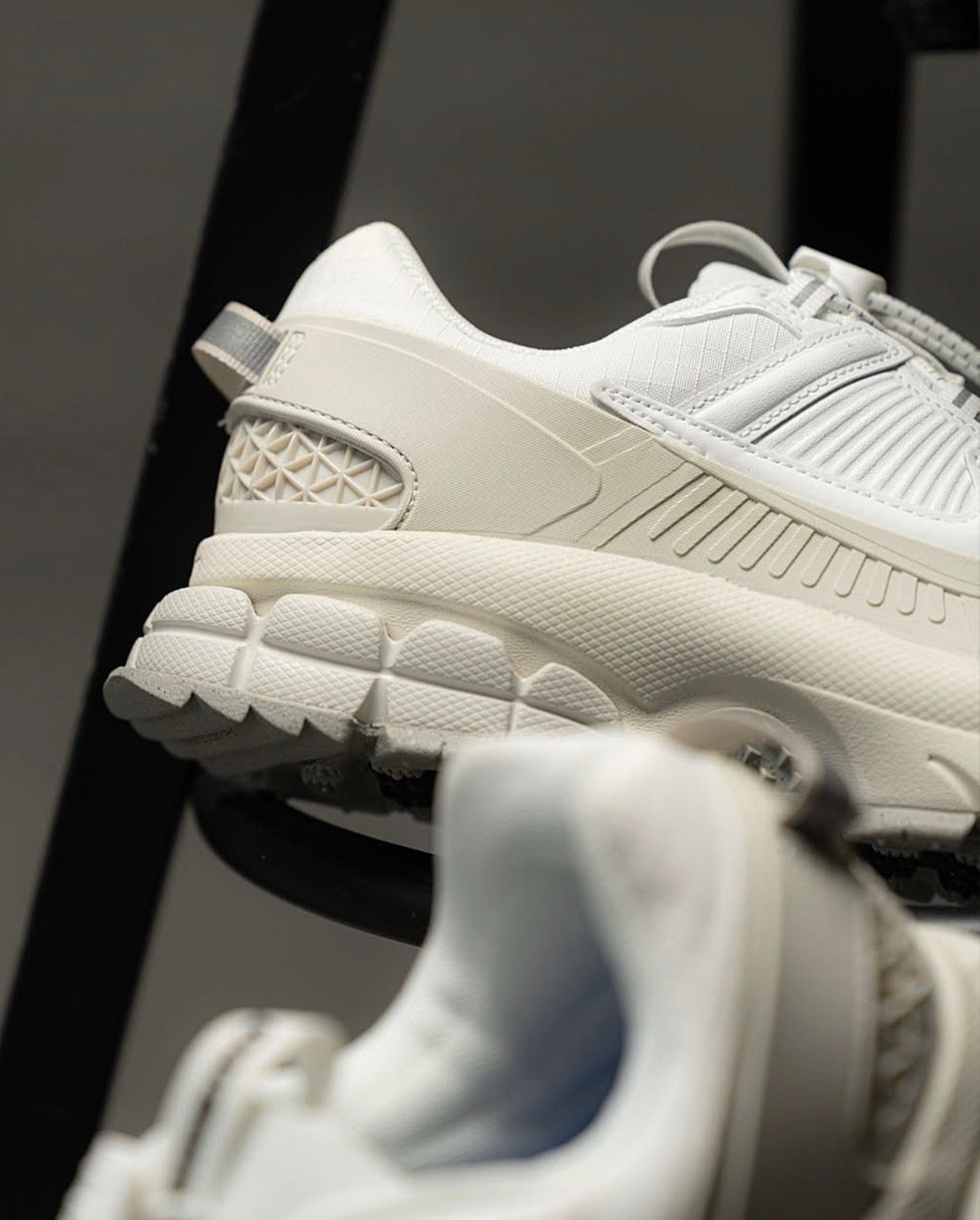 Nike Zoom Vomero Roam Triple Black