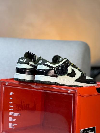 Nike Dunk Low SE "Panda-Monium"