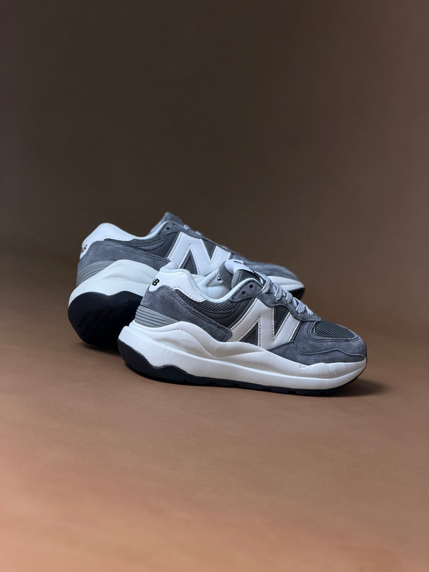 New Balance 5740 Grey