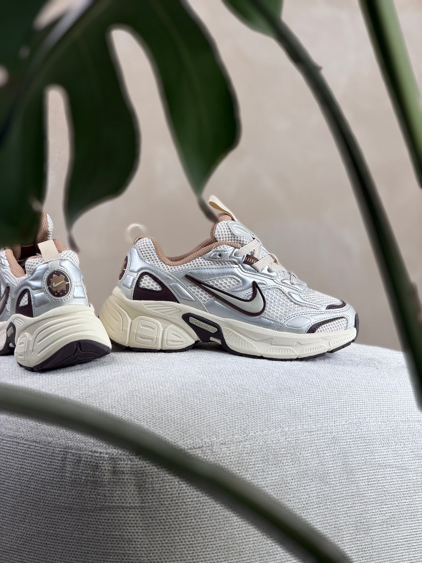 Nike V5 RNR Coffee Metallic