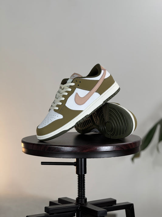 Nike Dunk Low Medium Olive