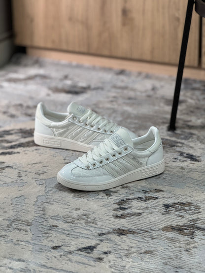 Adidas Handball Spezial
Cloud White Silver Metallic