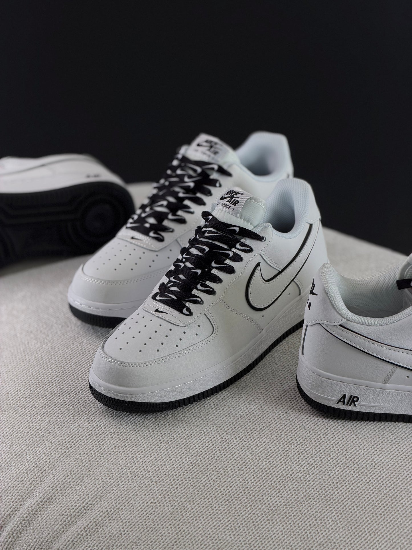 Nike Air Force One Swoosh