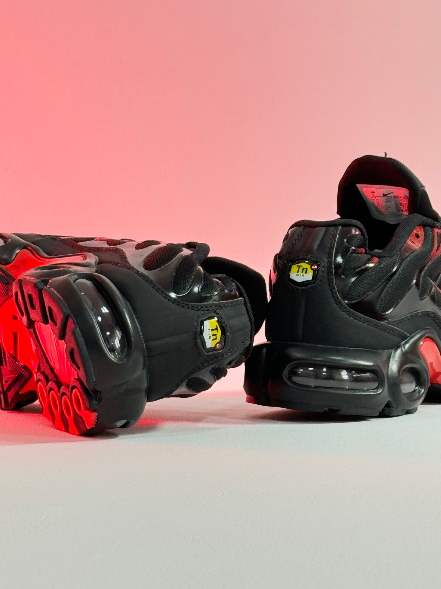 Nike Air Max Plus TN Red Belly Black