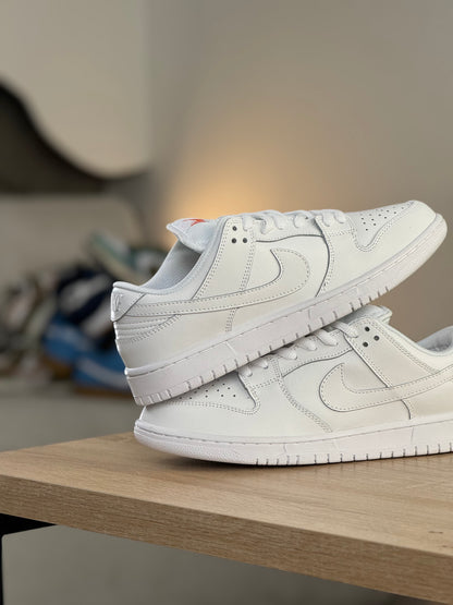 Nike Dunk Low White