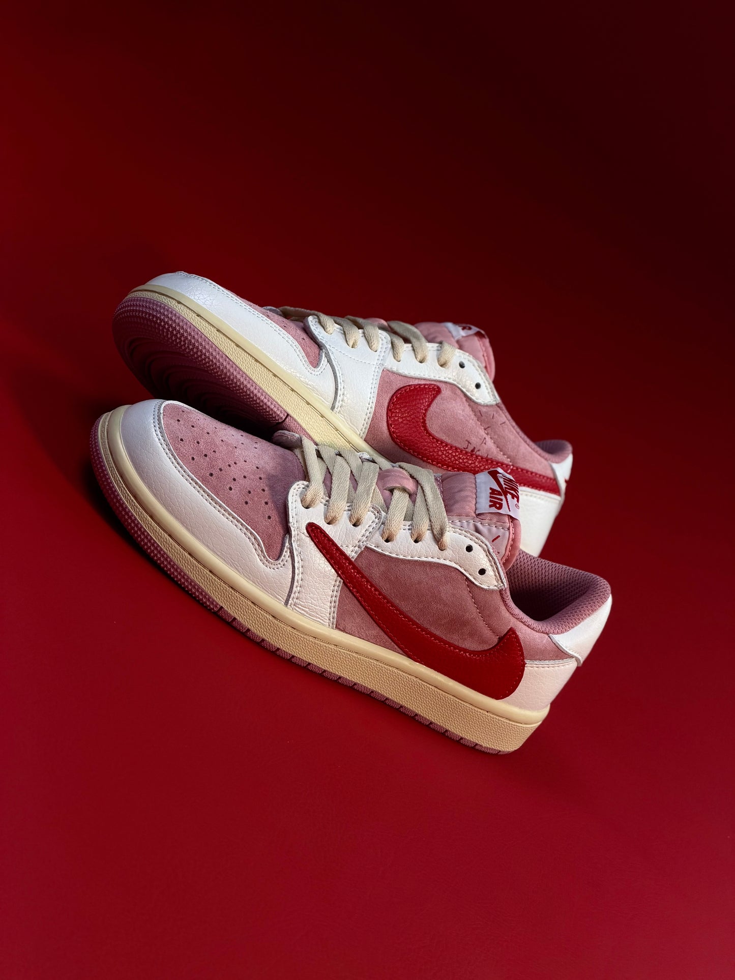 Nike Air Jordan 1 Low x Travis Scott "Shy Pink"