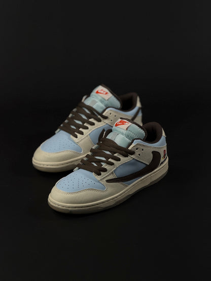 Nike Sb Dunk Low x Play Station