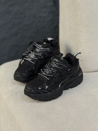 Off White  2025 Black