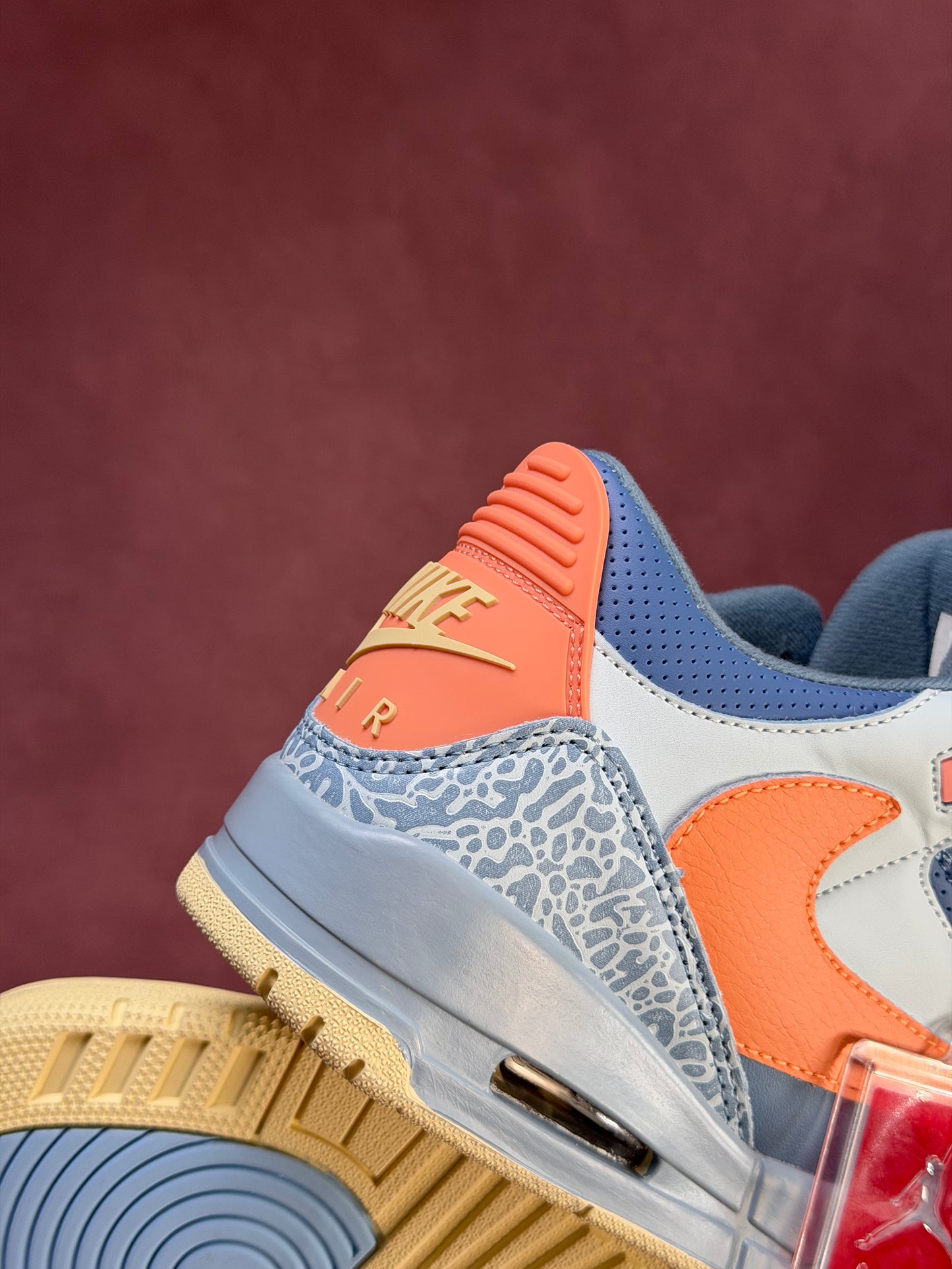 Air Jordan 3 Travis Blue Sea Orange