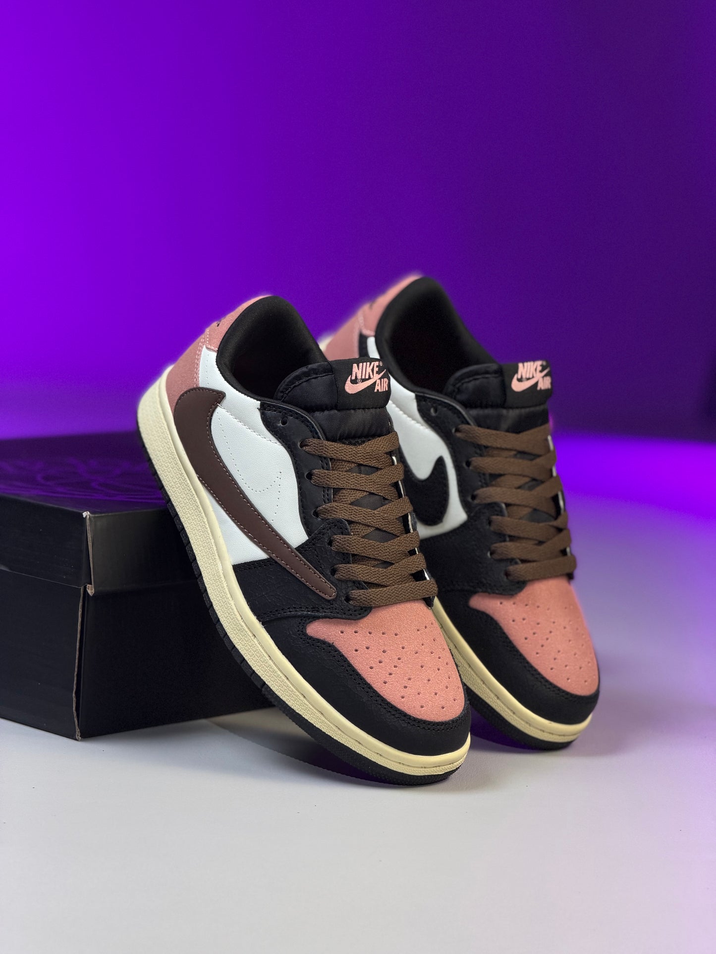 Air Jordan 1 Low Travis Custom