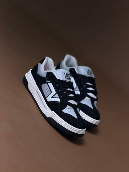 Vans Upland Black Cream
