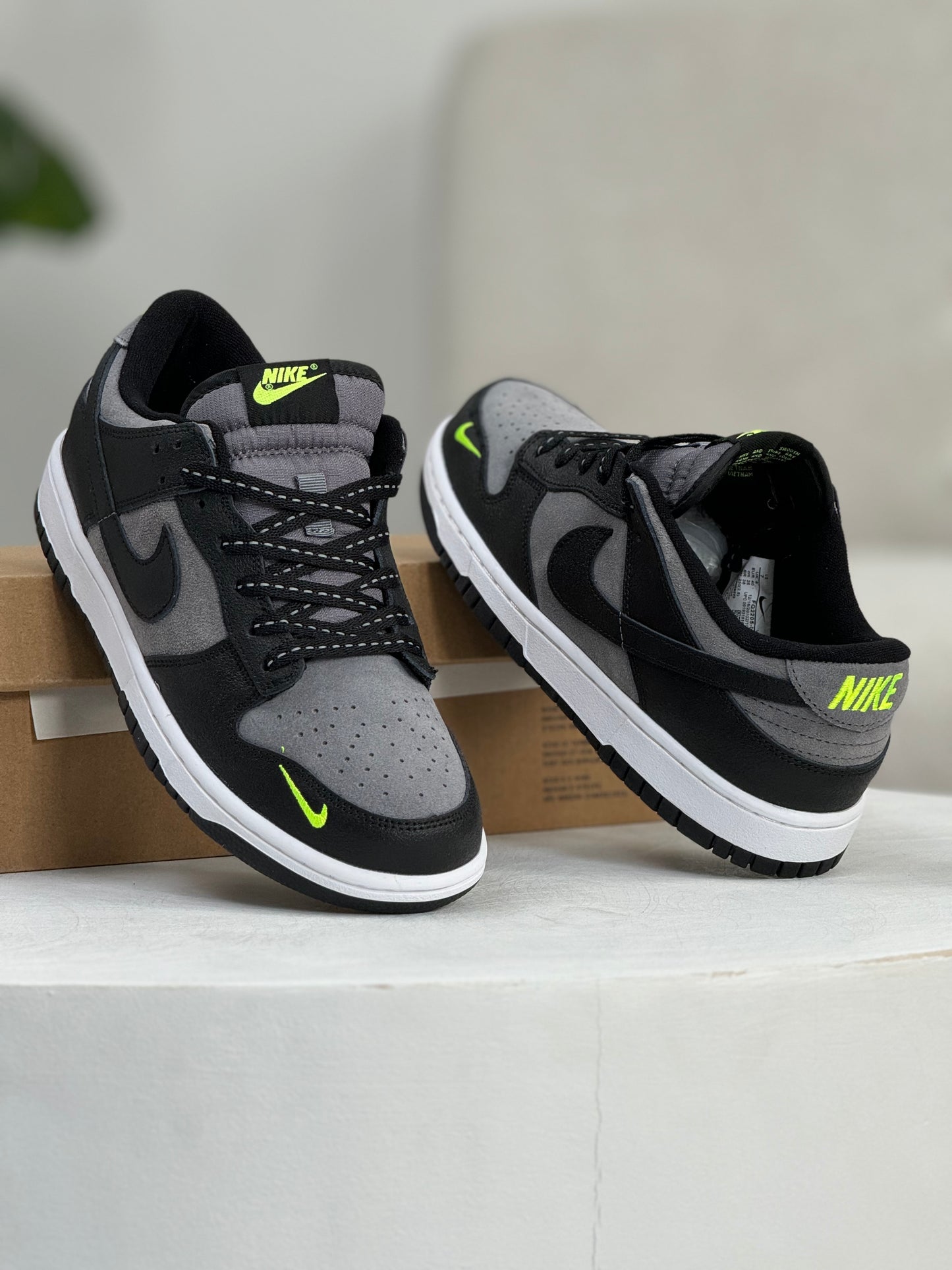 Nike Dunk Low Green Strike