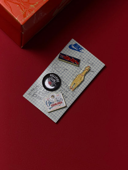 Nike Dunk Low SP x Stranger Things en color Phantom y Midnight Navy