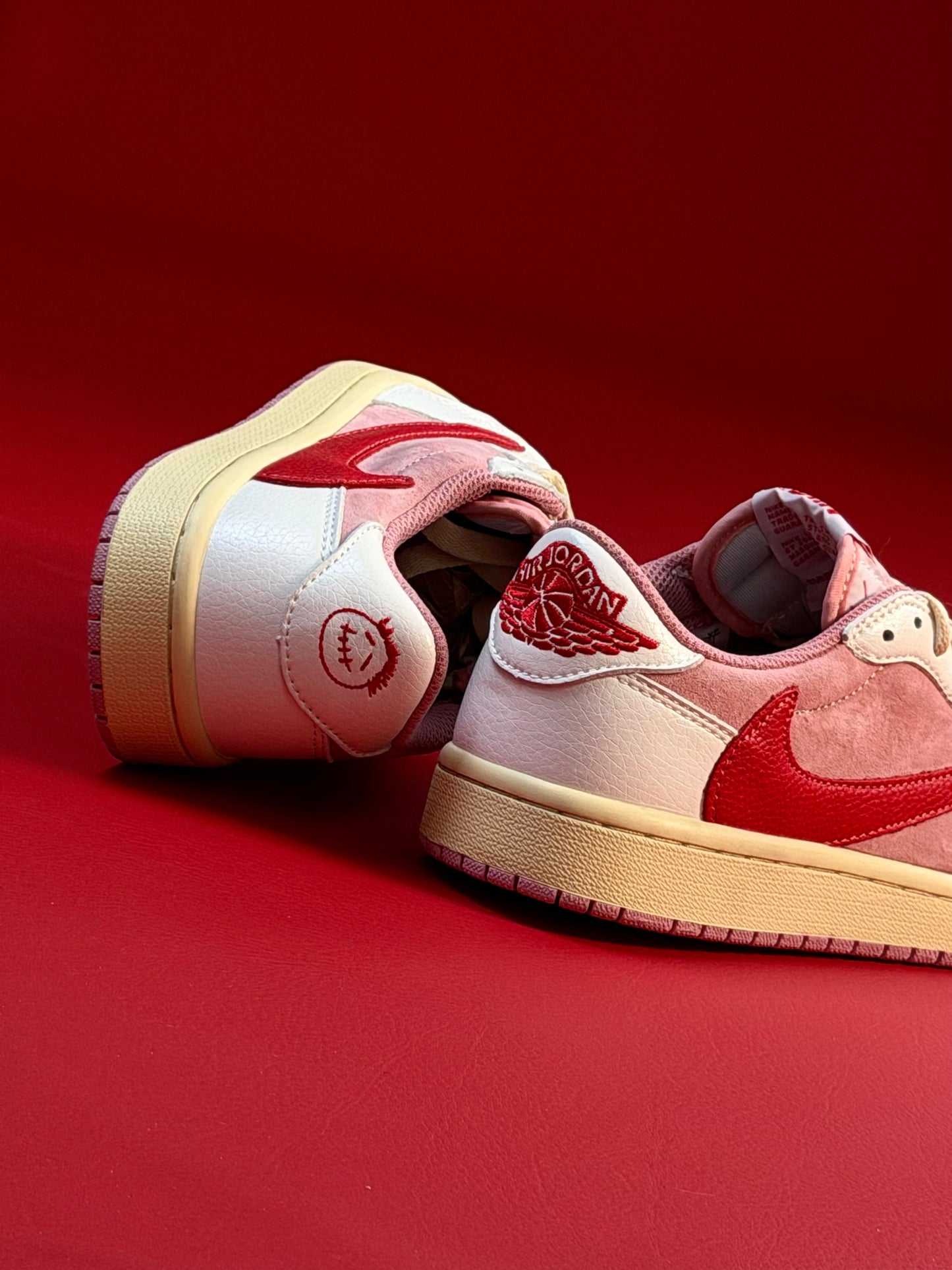 Nike Air Jordan 1 Low x Travis Scott "Shy Pink"