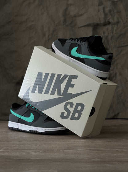 Nike Dunk Low Retro Green
