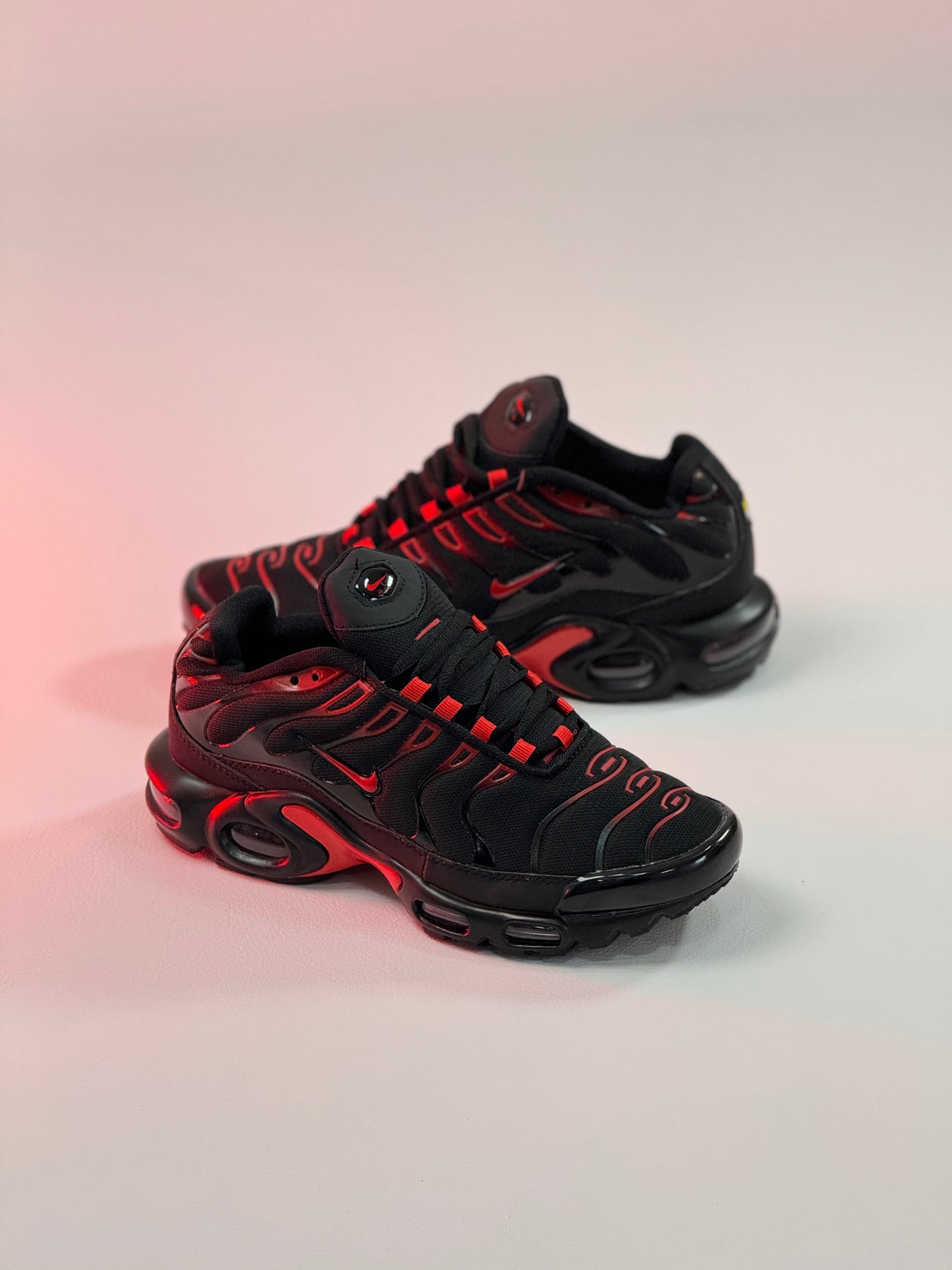 Nike Air Max Plus TN Red Belly Black