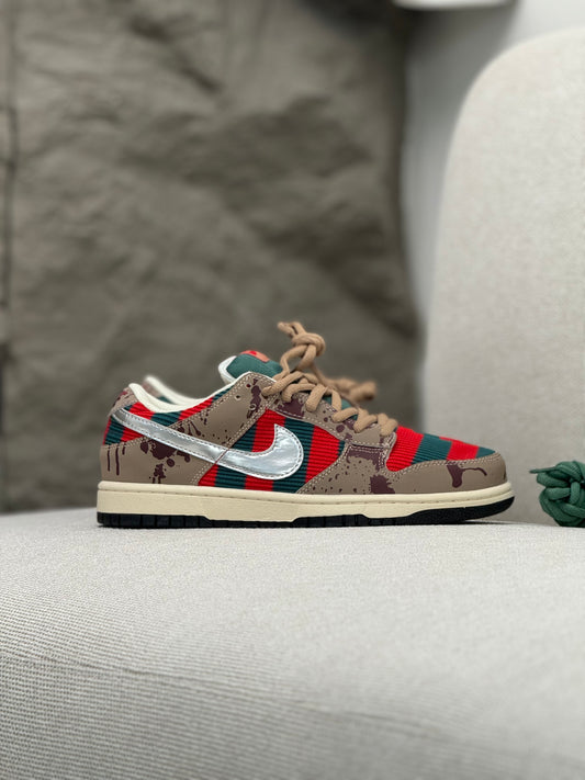 Nike SB Dunk Low Freddy Krueger