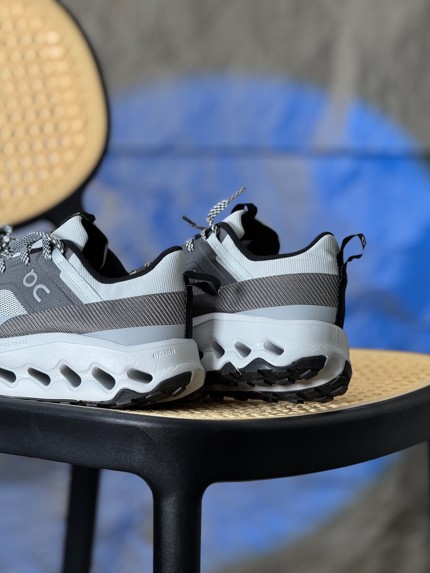 On Cloudhorizon W Grey