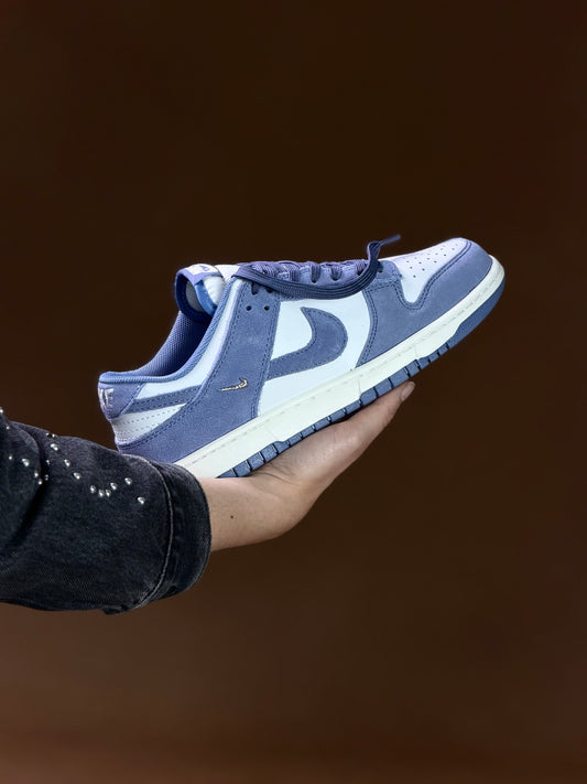 Nike Dunk Low
World Indigo Mini Swoosh