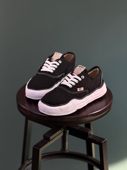 Maison Mihara Yasuhiro Baker OG Sole Canvas Low Black