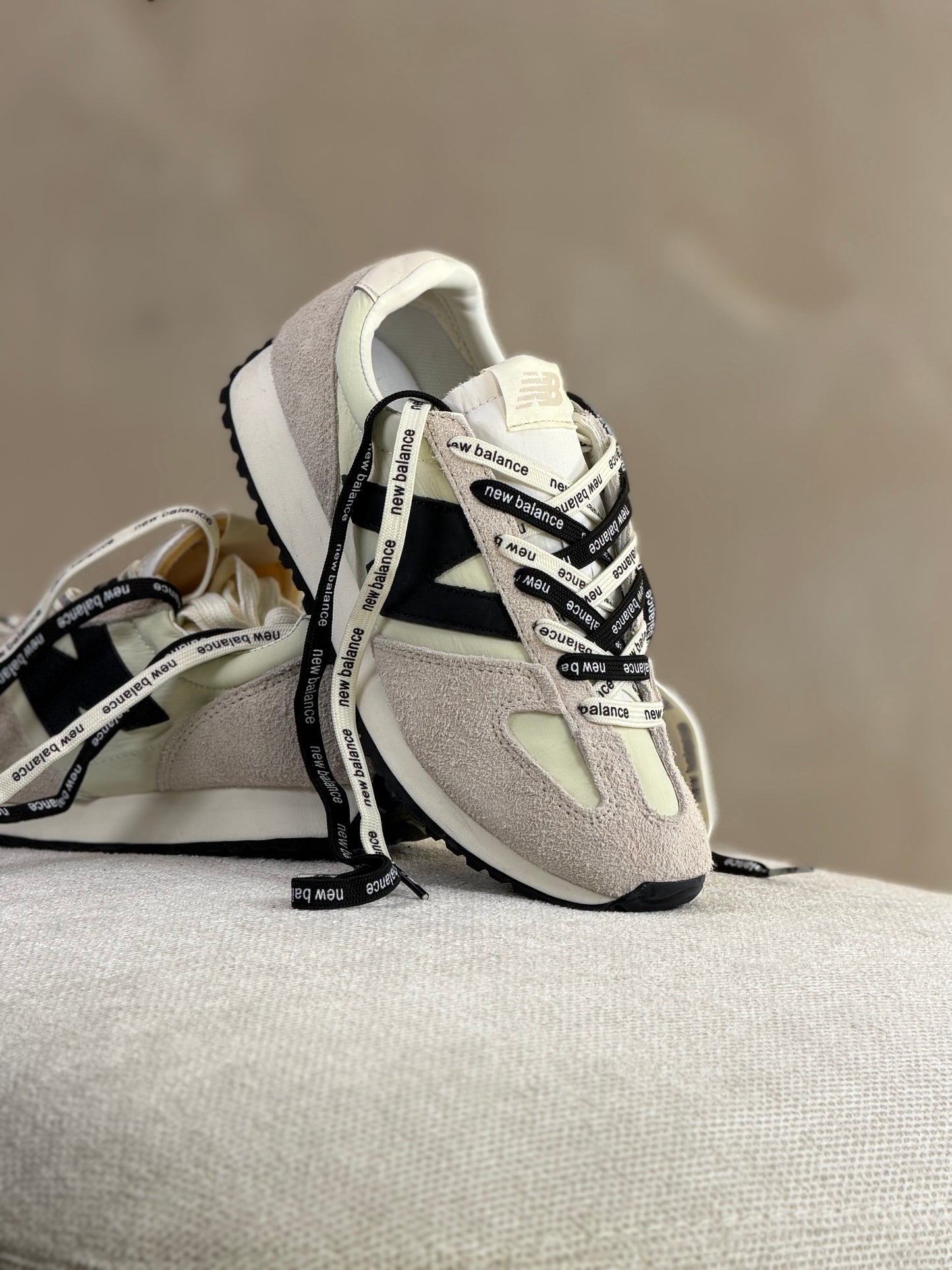 New Balance 471 Linen Angora Black