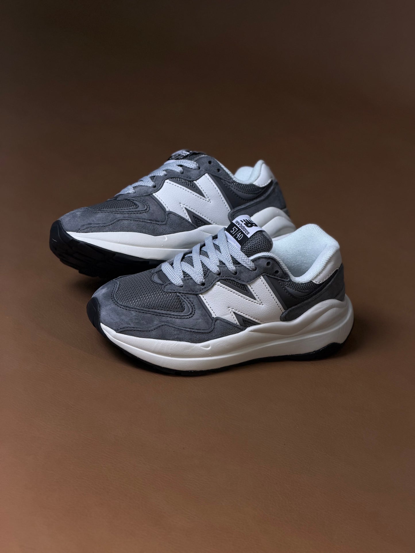 New Balance 5740 Grey