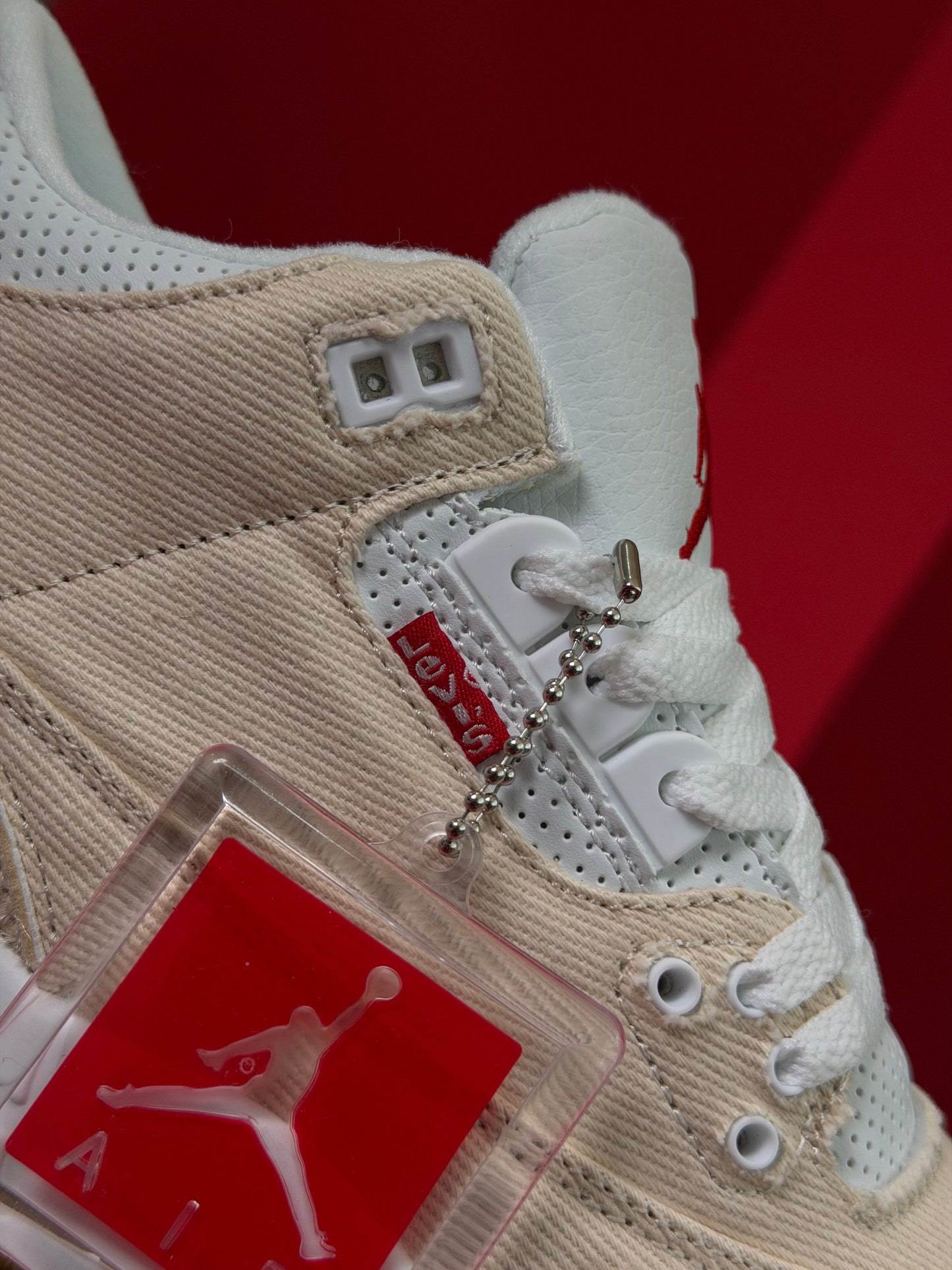 Air Jordan 4 x Levi’s