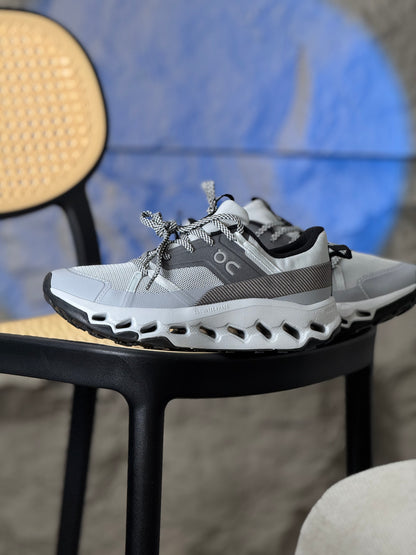 On Cloudhorizon W Grey