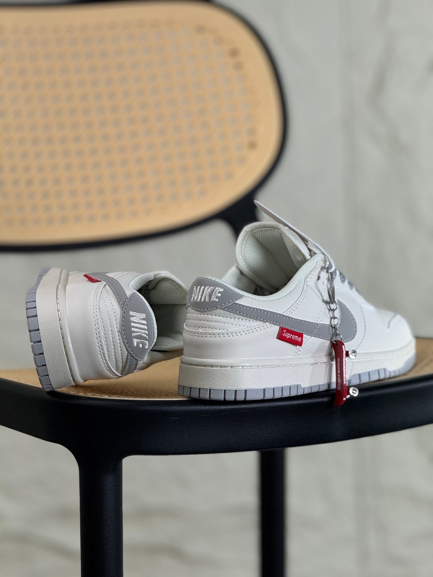 Nike Sb x Supreme 2025 Skate