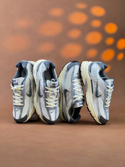 Nike Intiator Silver Blue