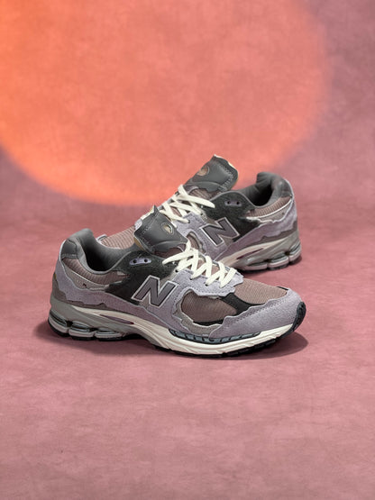 New Balance 2002r Protection Pack Rain