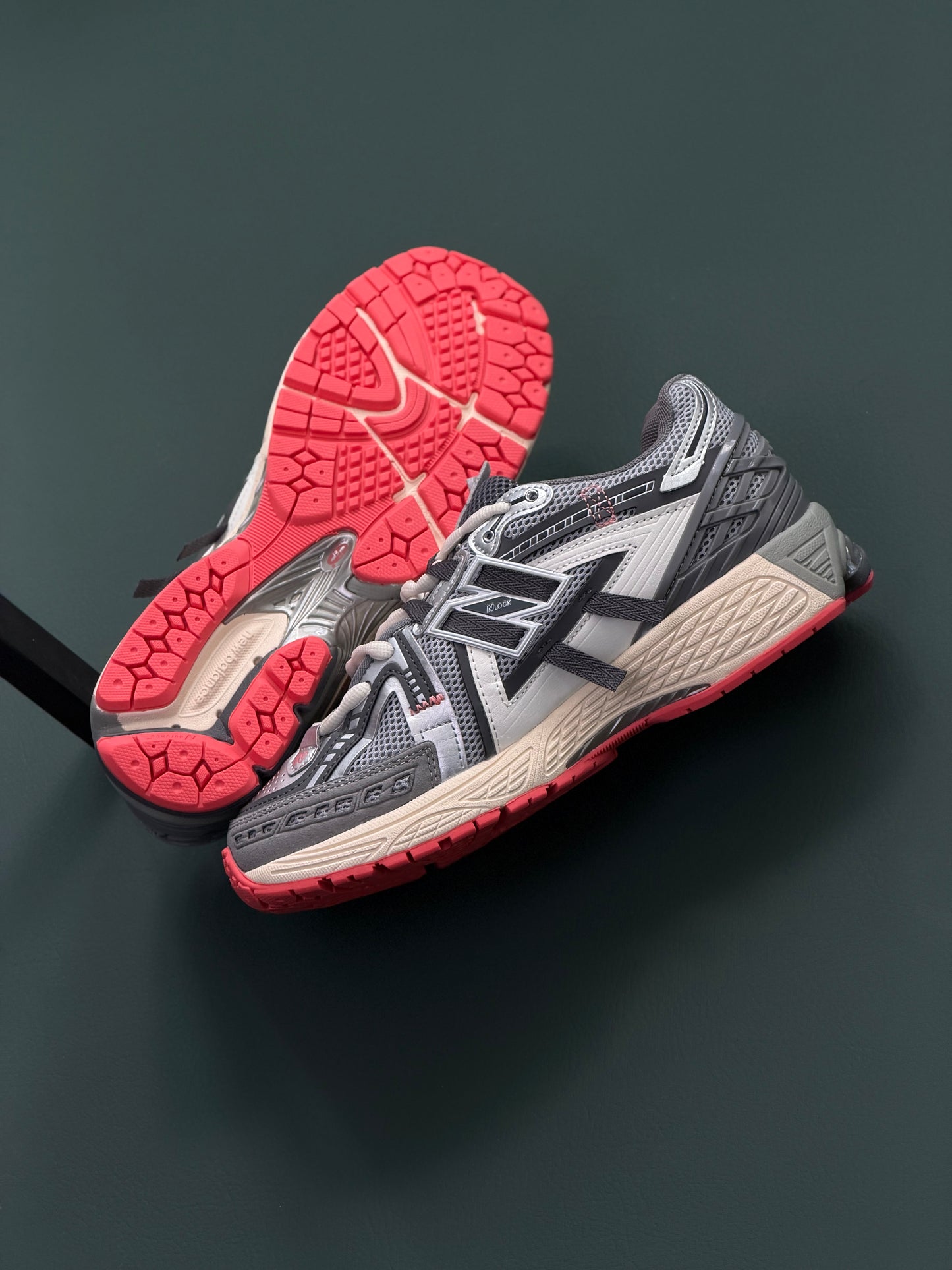 New Balance 1906A
Slate Grey Drift Red