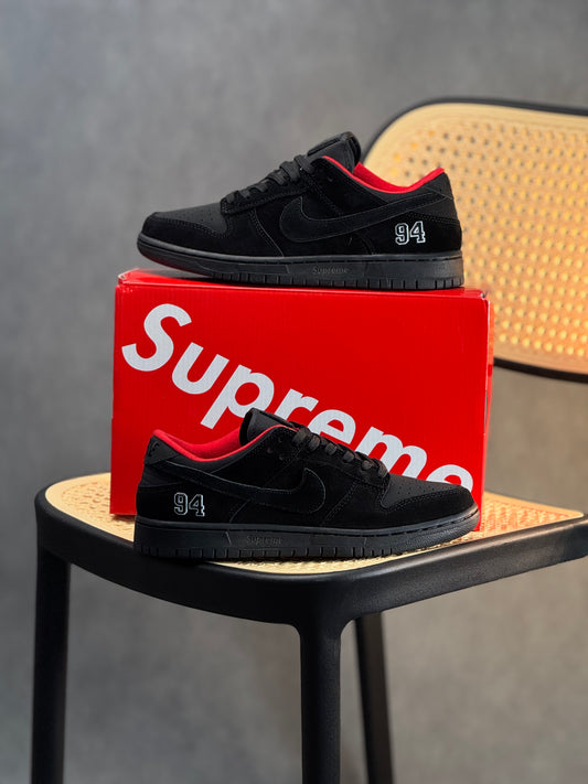 Nike Sb Dunk Low x Supreme Black