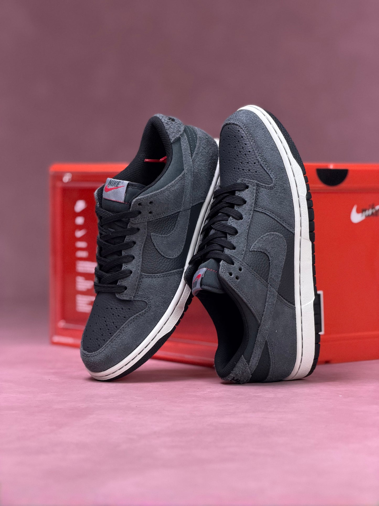 Nike Dunk Low Premium
Black Off Noir