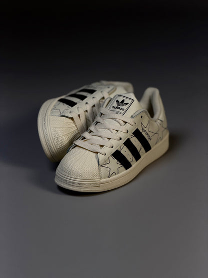 Adidas Superstar Cream White Black Stars