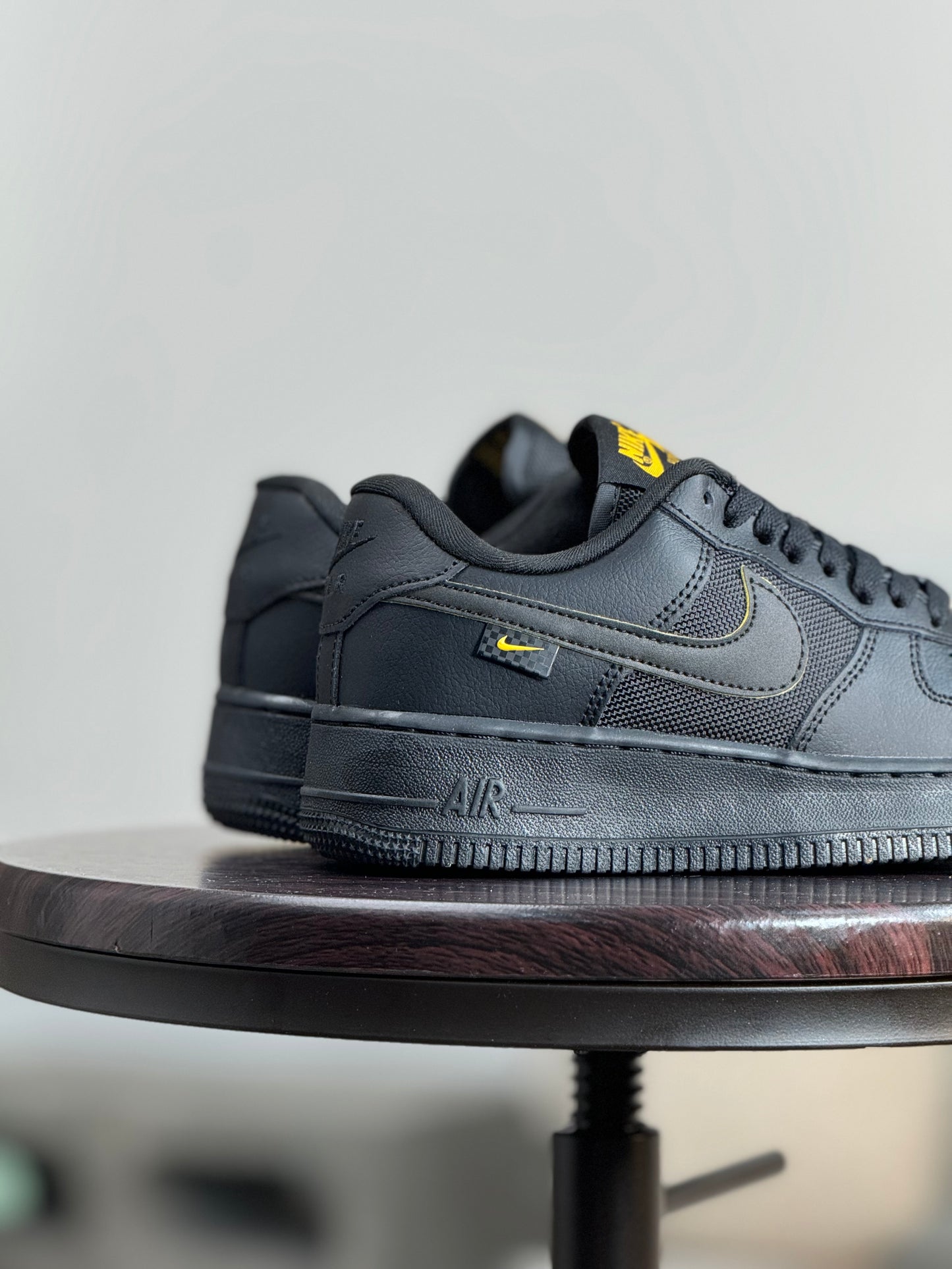 Nike Air Force One Low Black Smoke