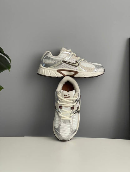 Nike V5 Rnr Metallic Coffee