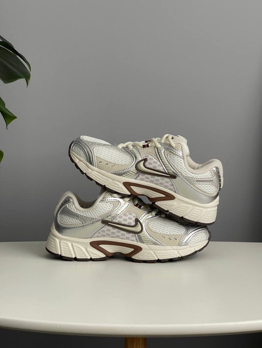 Nike V5 Rnr Metallic Coffee