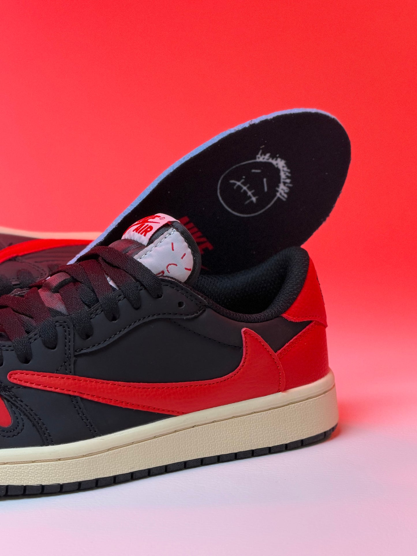 Air Jordan 1 Low x Travis Scott Bred Concept