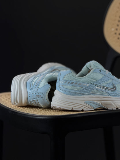 Nike Intiator Blue Metallic