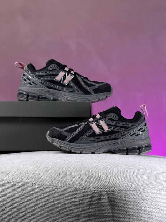 New Balance 1906r Black Pink