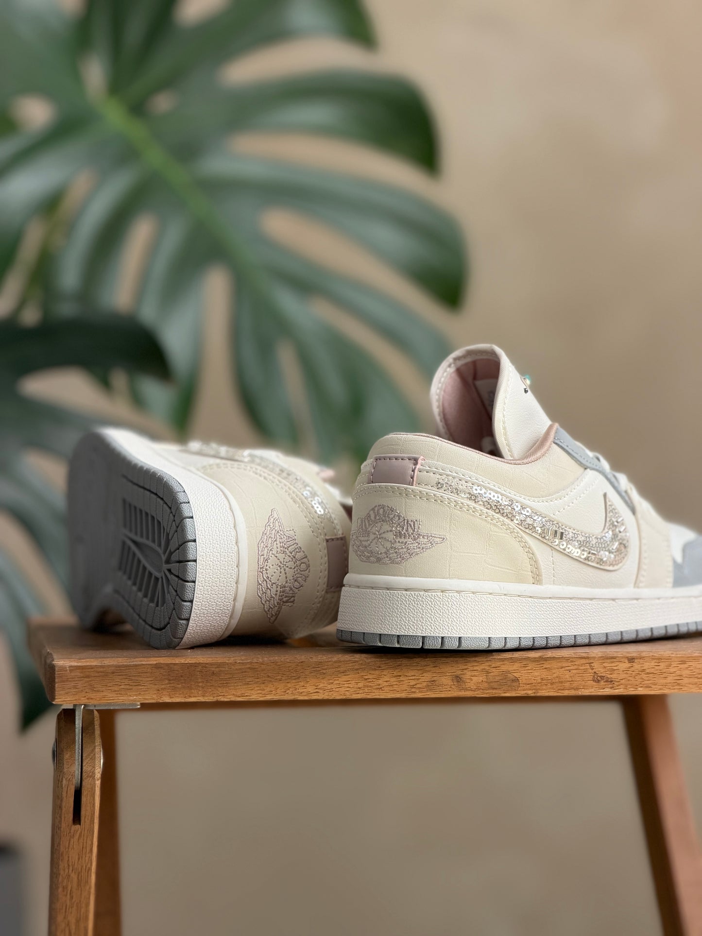 Air Jordan 1 Low Sail Soft Pearl