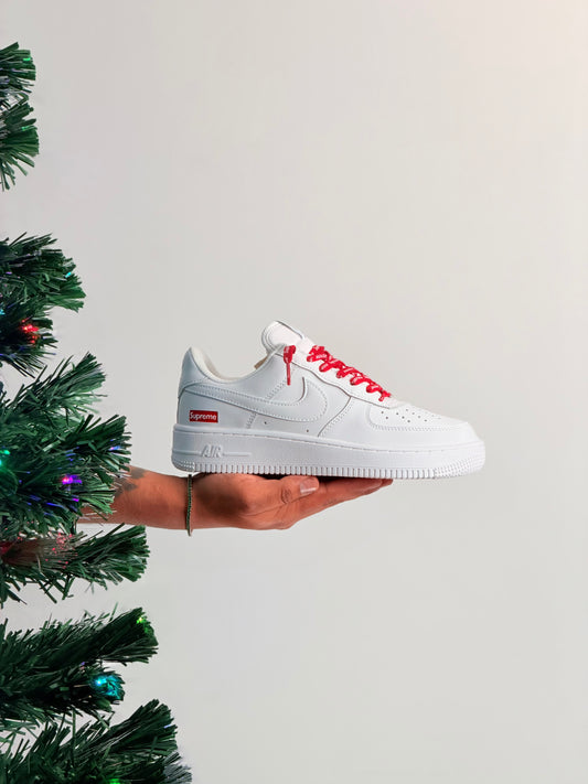Nike Air Force One x Supreme