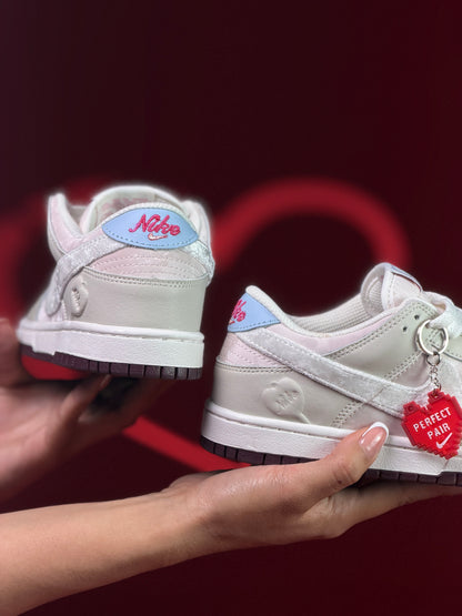 Nike Dunk Low Valentine's Day Limited Edition