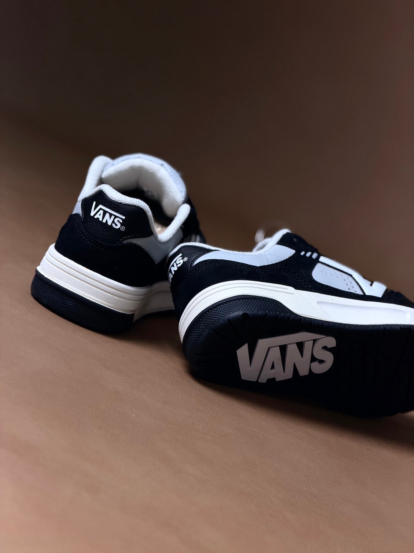 Vans Upland Black Cream