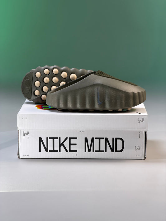 Nike Mind 001 Green Military
