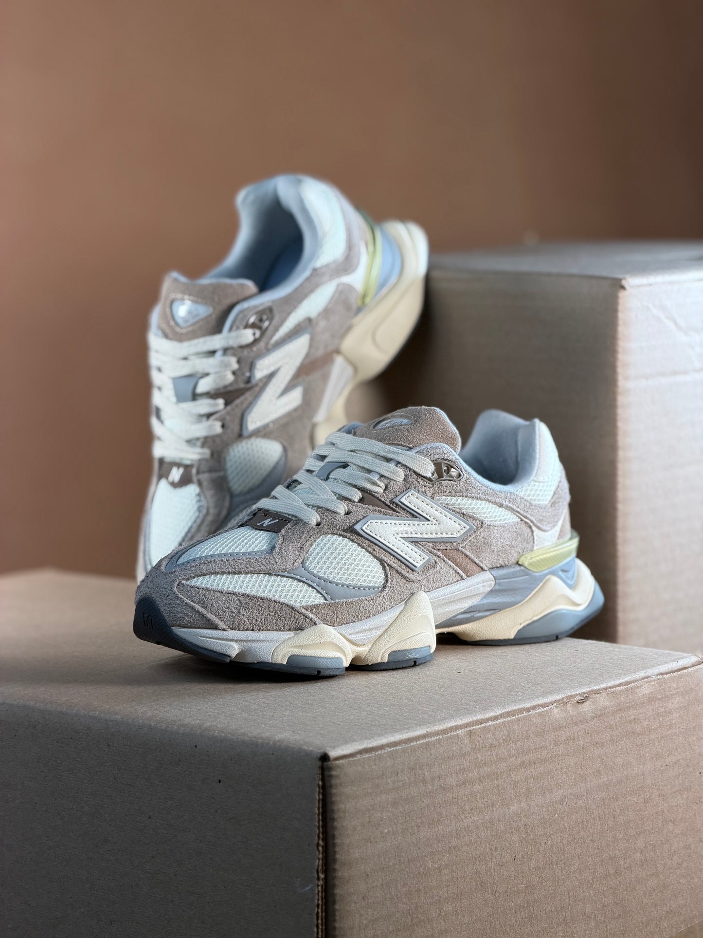 New Balance 9069 Brow White