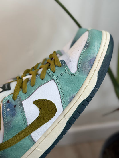 Nike SB Dunk Low Alexis Sablone Chameleon