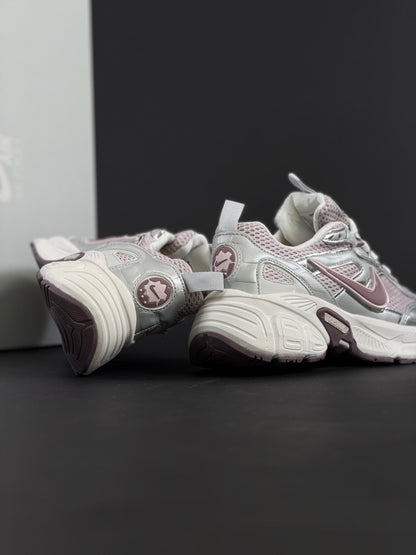 Nike V5 RNR Platiniun Purple